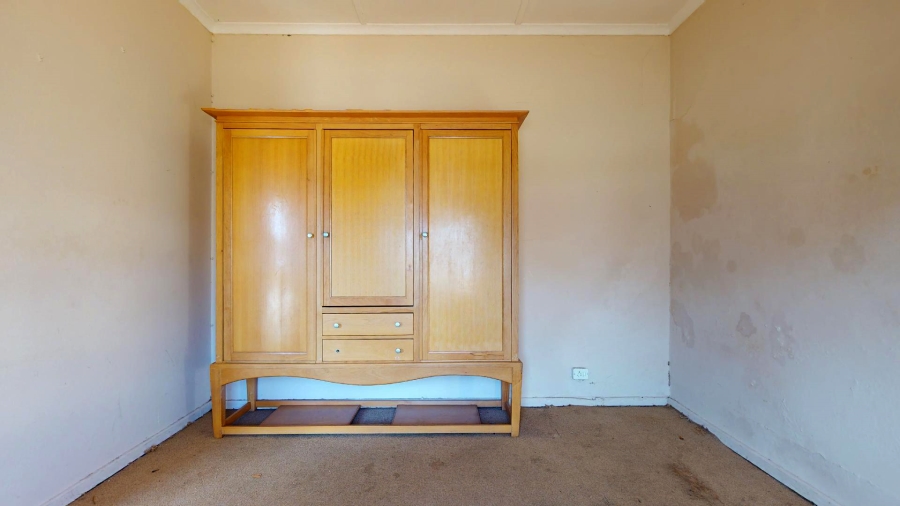 6 Bedroom Property for Sale in North End Eastern Cape